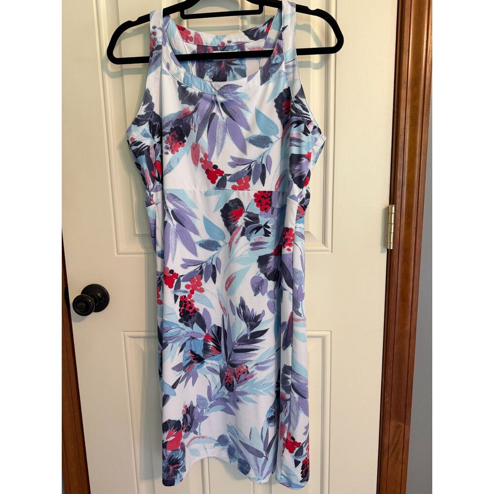 Columbia Woman's White Floral Dress size L
